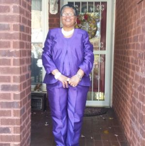 Meet your Posher, Annie